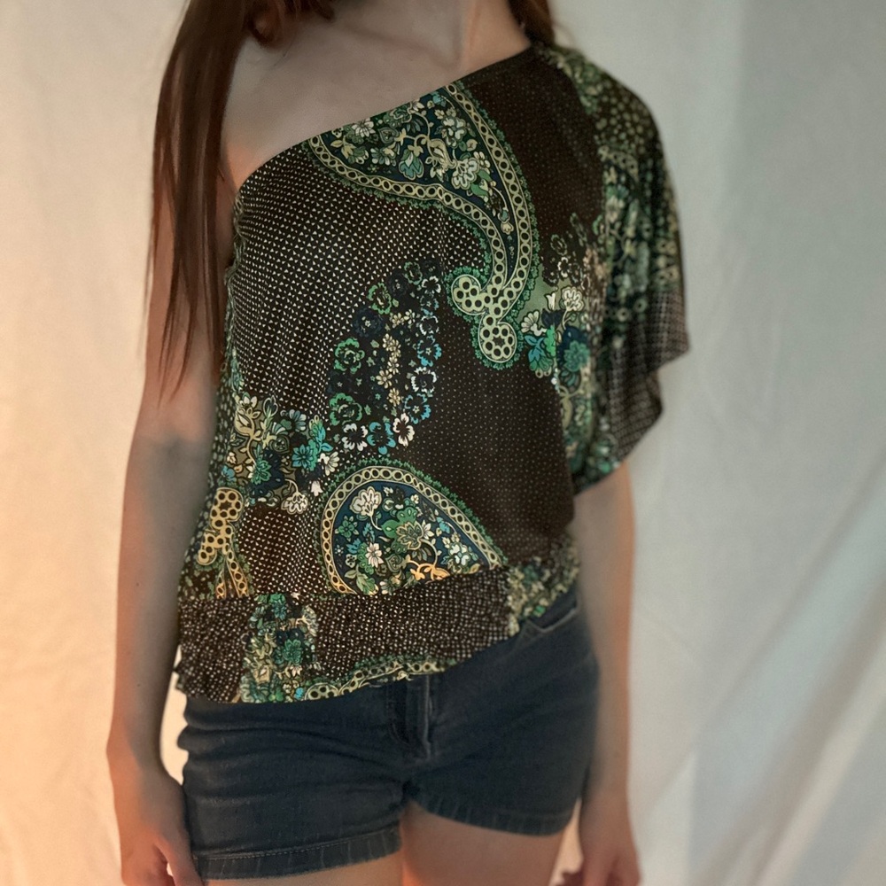 Rampage One Sleeve Shirt